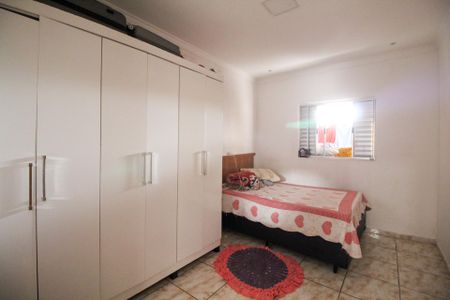 Casa à venda com 80m², 3 quartos e 2 vagasQuarto - Casa 02