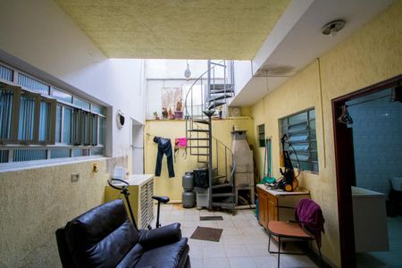 Casa à venda com 148m², 3 quartos e 3 vagas Casa à venda com 148m², 3 quartos e 3 vagasÁrea externa