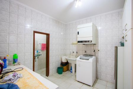 Casa à venda com 148m², 3 quartos e 3 vagas Casa à venda com 148m², 3 quartos e 3 vagasÁrea de serviço