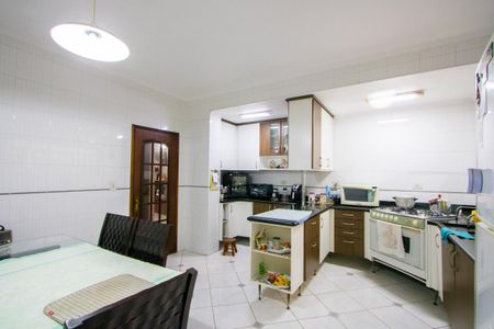 Casa à venda com 148m², 3 quartos e 3 vagas Casa à venda com 148m², 3 quartos e 3 vagasCozinha