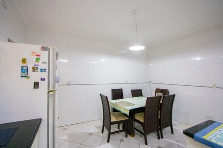 Casa à venda com 148m², 3 quartos e 3 vagas