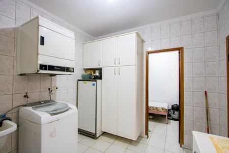 Casa à venda com 148m², 3 quartos e 3 vagas Casa à venda com 148m², 3 quartos e 3 vagasÁrea de serviço