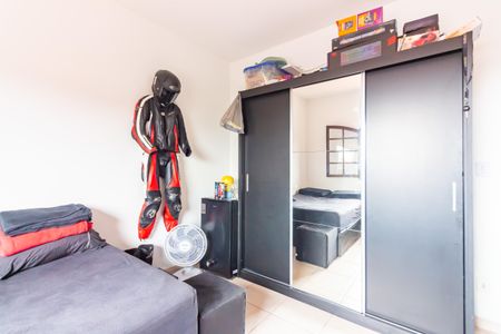 Casa à venda com 232m², 4 quartos e 2 vagasQuarto 4