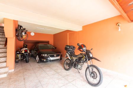 Casa à venda com 232m², 4 quartos e 2 vagasGaragem
