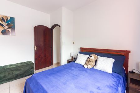 Casa à venda com 232m², 4 quartos e 2 vagasSuíte 