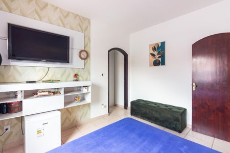 Casa à venda com 232m², 4 quartos e 2 vagasSuíte 