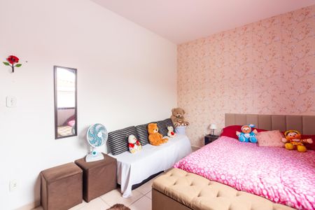 Casa à venda com 232m², 4 quartos e 2 vagasQuarto 3