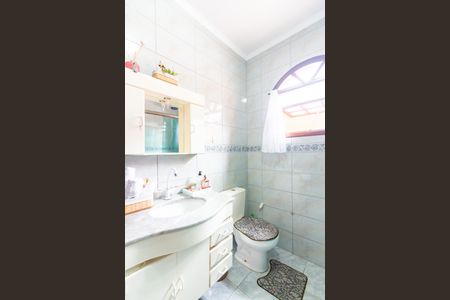 Casa à venda com 232m², 4 quartos e 2 vagasBanheiro 2