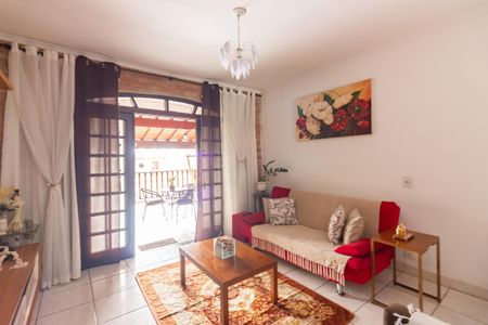 Sala  de casa à venda com 4 quartos, 232m² em Santo Antônio, Osasco