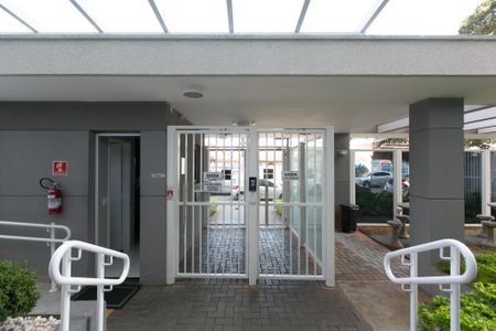 Apartamento para alugar com 45m², 2 quartos e 1 vagaÁrea comum - Entrada 