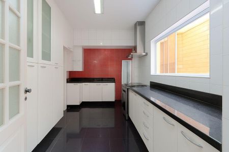 Casa à venda com 150m², 3 quartos e 1 vaga Casa à venda com 150m², 3 quartos e 1 vagaCozinha