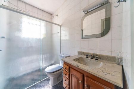 Casa à venda com 120m², 2 quartos e 2 vagas Casa à venda com 120m², 2 quartos e 2 vagasBanheiro Social