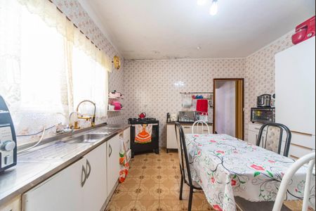 Casa à venda com 120m², 2 quartos e 2 vagas Casa à venda com 120m², 2 quartos e 2 vagasCozinha