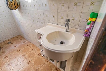 Casa à venda com 120m², 2 quartos e 2 vagas Casa à venda com 120m², 2 quartos e 2 vagasBanheiro Térreo