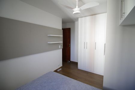 Quarto 2 de apartamento para alugar com 2 quartos, 48m² em Jacarepaguá, Rio de Janeiro