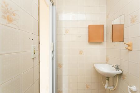 Casa para alugar com 65m², 2 quartos e sem vagaBanheiro 