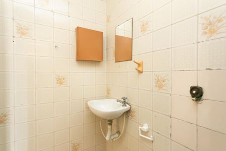 Casa para alugar com 65m², 2 quartos e sem vagaBanheiro 