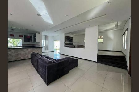 Casa de Condomínio para alugar com 4 quartos, 365m² em Dos Ipês, Vespasiano