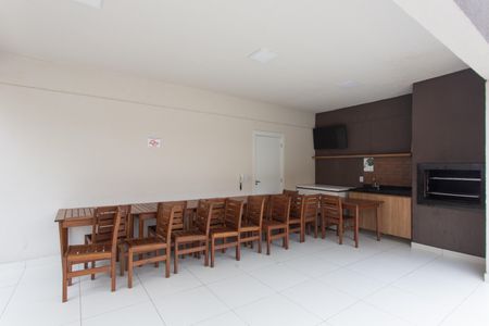 Apartamento para alugar com 38m², 2 quartos e sem vagaÁrea comum - Churrasqueira