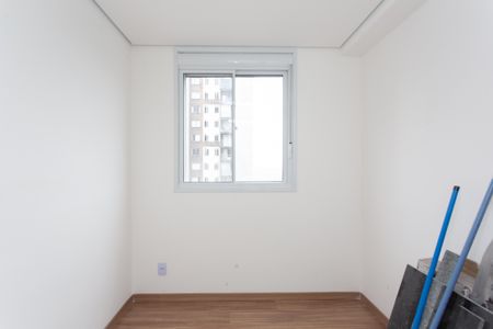 Quarto 2 de apartamento para alugar com 2 quartos, 38m² em Cidade Líder, São Paulo