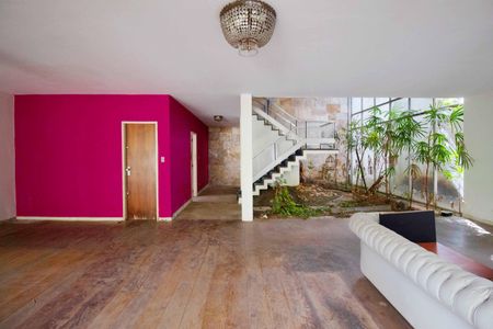 Casa à venda com 4 quartos, 489m² em Alto de Pinheiros, São Paulo