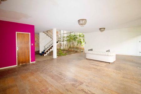 Casa à venda com 4 quartos, 489m² em Alto de Pinheiros, São Paulo