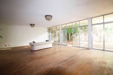 Casa à venda com 4 quartos, 489m² em Alto de Pinheiros, São Paulo