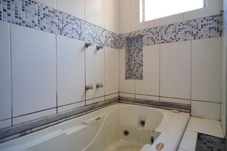 Apartamento para alugar com 76m², 2 quartos e sem vaga Apartamento para alugar com 76m², 2 quartos e sem vagaBanheira