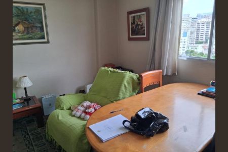 Apartamento à venda com 69m², 2 quartos e 2 vagasFoto 03