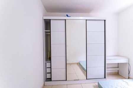 Quarto  de casa para alugar com 1 quarto, 50m² em Inhaúma, Rio de Janeiro