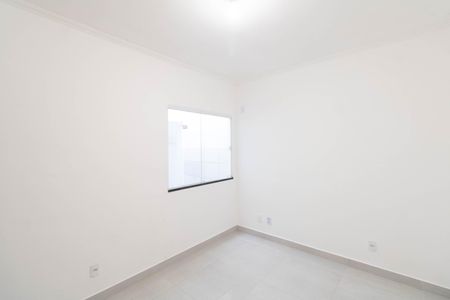 Quarto 1 de casa para alugar com 2 quartos, 69m² em Guaratiba, Rio de Janeiro