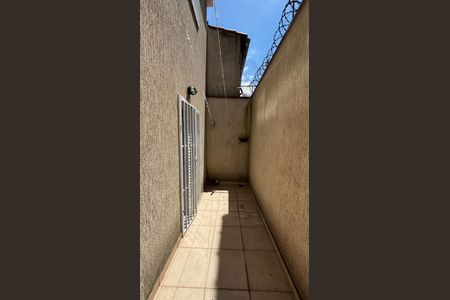 Apartamento para alugar com 63m², 2 quartos e 1 vagaQuarto 1 Varanda