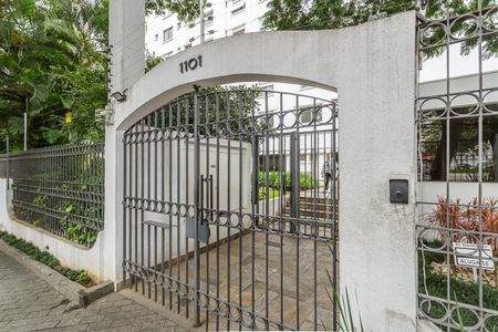 Apartamento para alugar com 40m², 1 quarto e 1 vaga Apartamento para alugar com 40m², 1 quarto e 1 vagaFachada