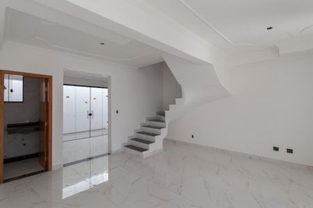 Sala de casa para alugar com 3 quartos, 149m² em Santa Amelia, Belo Horizonte