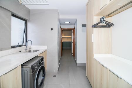Apartamento para alugar com 172m², 4 quartos e 3 vagas Apartamento para alugar com 172m², 4 quartos e 3 vagasÁrea de Serviço