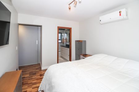 Apartamento para alugar com 172m², 4 quartos e 3 vagas Apartamento para alugar com 172m², 4 quartos e 3 vagasSuíte 1