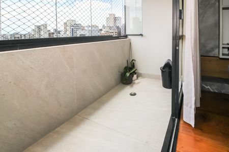 Apartamento para alugar com 172m², 4 quartos e 3 vagas Apartamento para alugar com 172m², 4 quartos e 3 vagasVaranda
