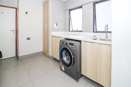 Apartamento para alugar com 172m², 4 quartos e 3 vagas Apartamento para alugar com 172m², 4 quartos e 3 vagasÁrea de Serviço