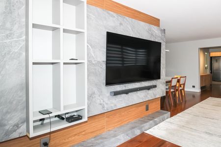 Apartamento para alugar com 172m², 4 quartos e 3 vagas Apartamento para alugar com 172m², 4 quartos e 3 vagasSala