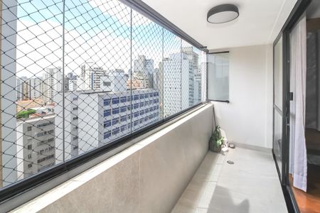 Apartamento para alugar com 172m², 4 quartos e 3 vagas Apartamento para alugar com 172m², 4 quartos e 3 vagasVaranda
