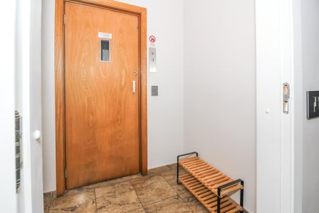 Apartamento para alugar com 172m², 4 quartos e 3 vagas Apartamento para alugar com 172m², 4 quartos e 3 vagasHall