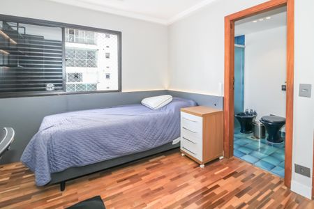 Apartamento para alugar com 172m², 4 quartos e 3 vagas Apartamento para alugar com 172m², 4 quartos e 3 vagasSuíte 3