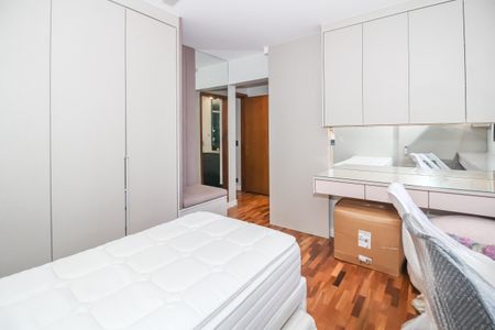 Apartamento para alugar com 172m², 4 quartos e 3 vagas Apartamento para alugar com 172m², 4 quartos e 3 vagasSuíte 2
