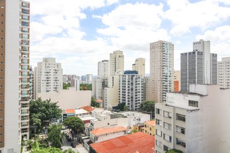 Apartamento para alugar com 172m², 4 quartos e 3 vagas Apartamento para alugar com 172m², 4 quartos e 3 vagasVaranda