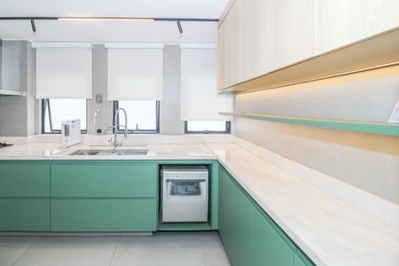 Apartamento para alugar com 172m², 4 quartos e 3 vagas Apartamento para alugar com 172m², 4 quartos e 3 vagasCozinha