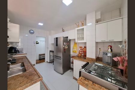 Apartamento para alugar com 111m², 2 quartos e 1 vagaCozinha 