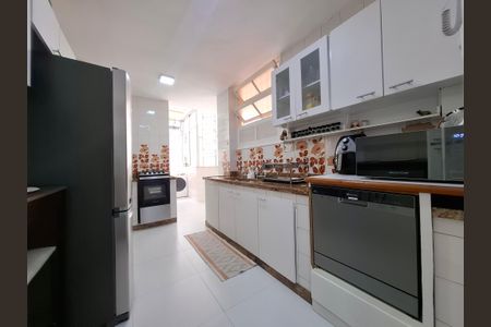 Apartamento para alugar com 111m², 2 quartos e 1 vagaCozinha 