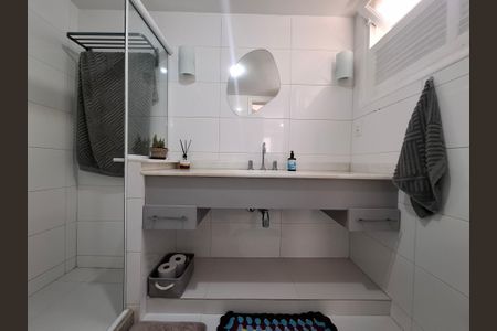 Apartamento para alugar com 111m², 2 quartos e 1 vagaBanheiro da suíte 