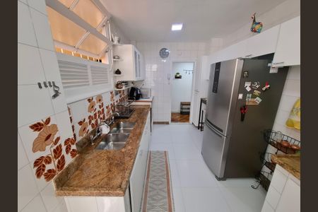 Apartamento para alugar com 111m², 2 quartos e 1 vagaCozinha 