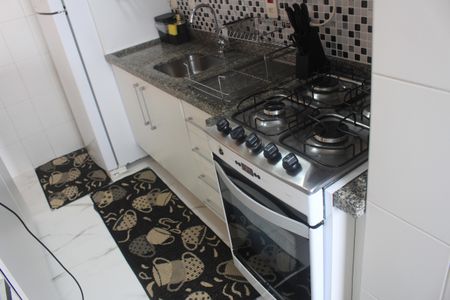 Apartamento à venda com 54m², 2 quartos e 1 vagaCozinha